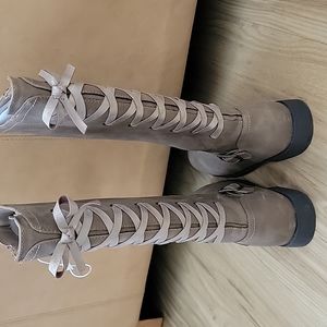 Girl's Taupe Ribbon boots